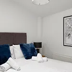 Дом отдыха The Courtyard Йорк